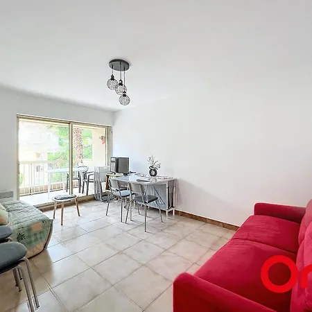 Apartamento Spacieux 2 Pieces Avec Piscine, Terrasse Et Parking, Proche Plages Et Commodites - Garavan - Fr-1-647-38 *